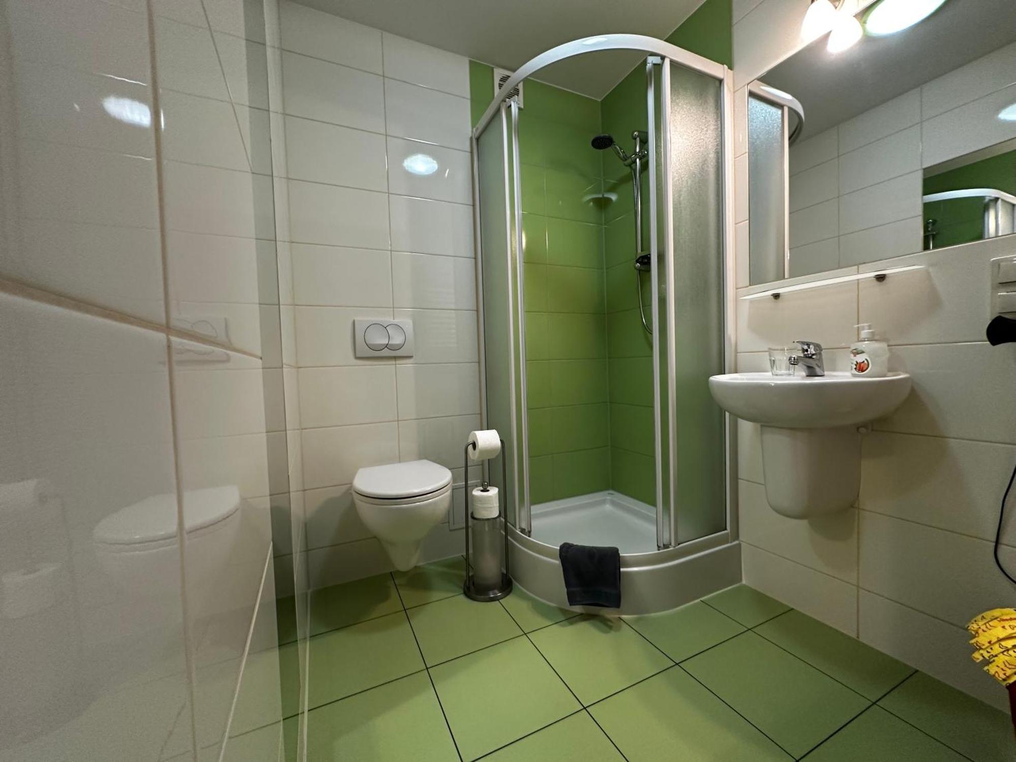 Kompleks Apartament-Serwis Kraków Exteriör bild