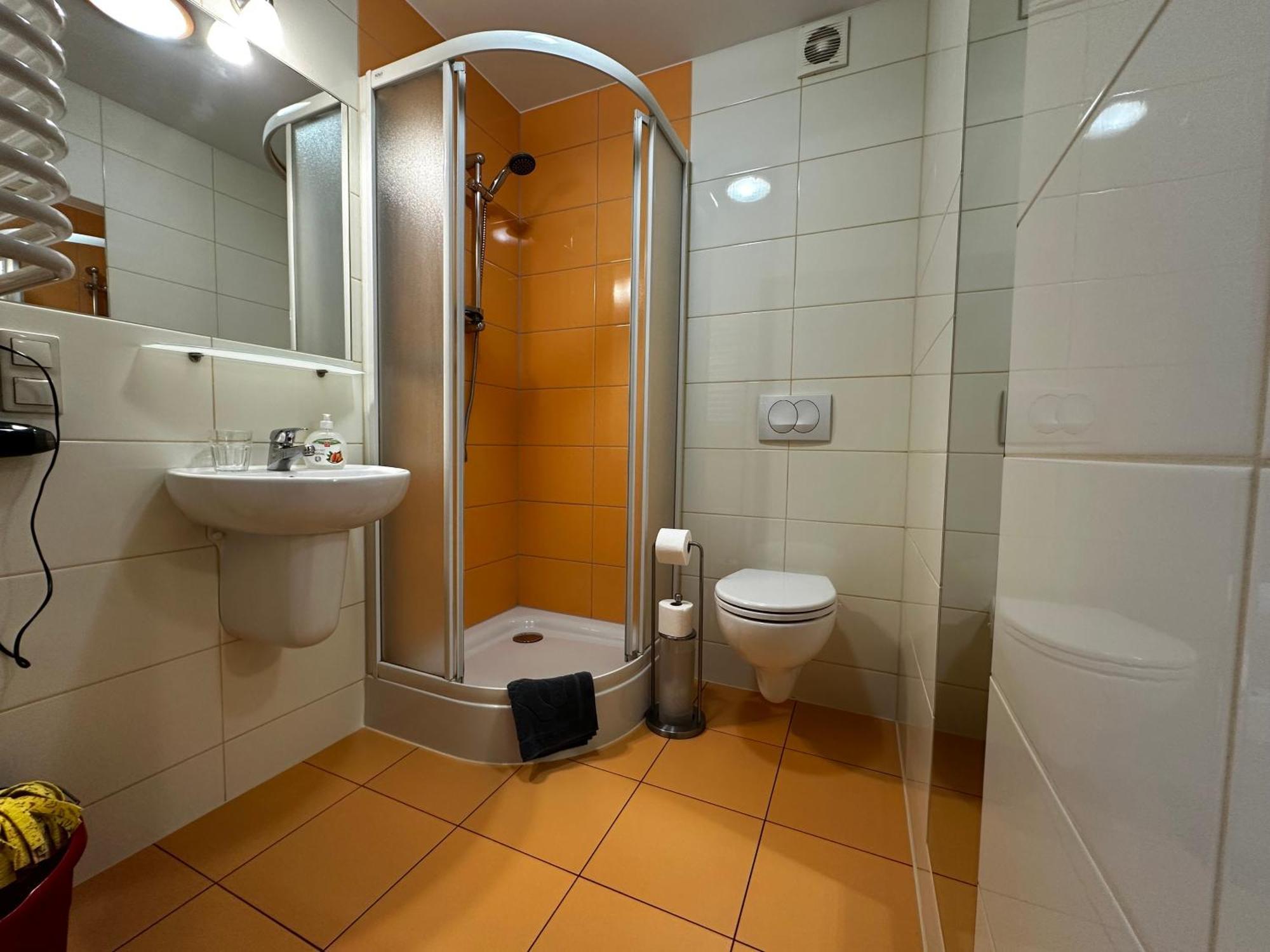 Kompleks Apartament-Serwis Kraków Exteriör bild