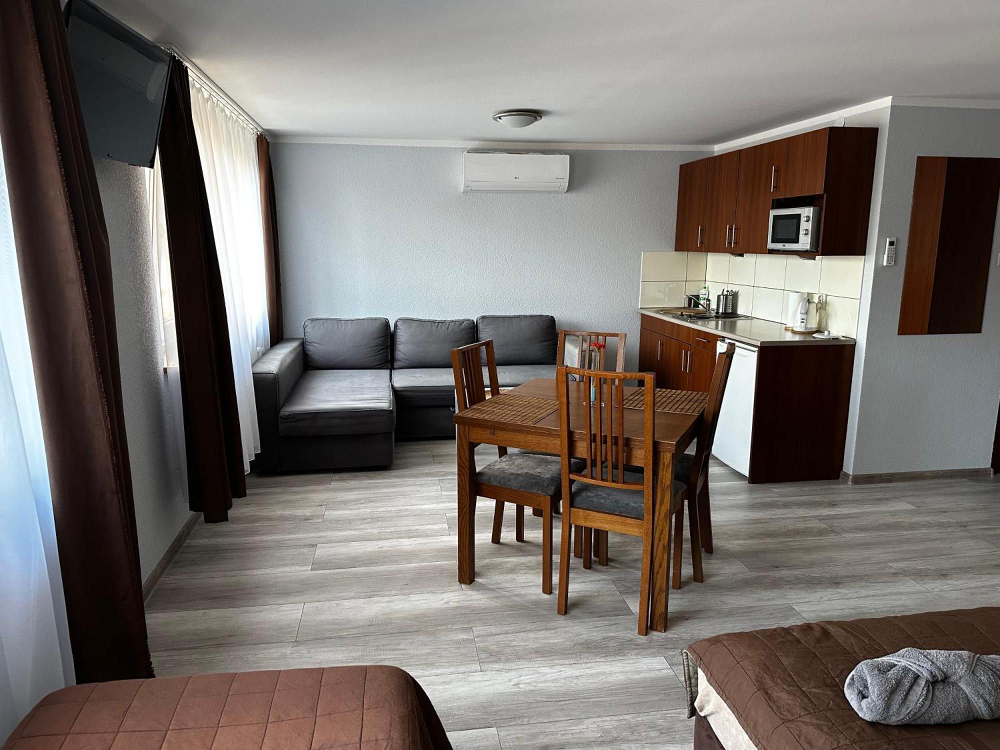 Kompleks Apartament-Serwis Kraków Exteriör bild